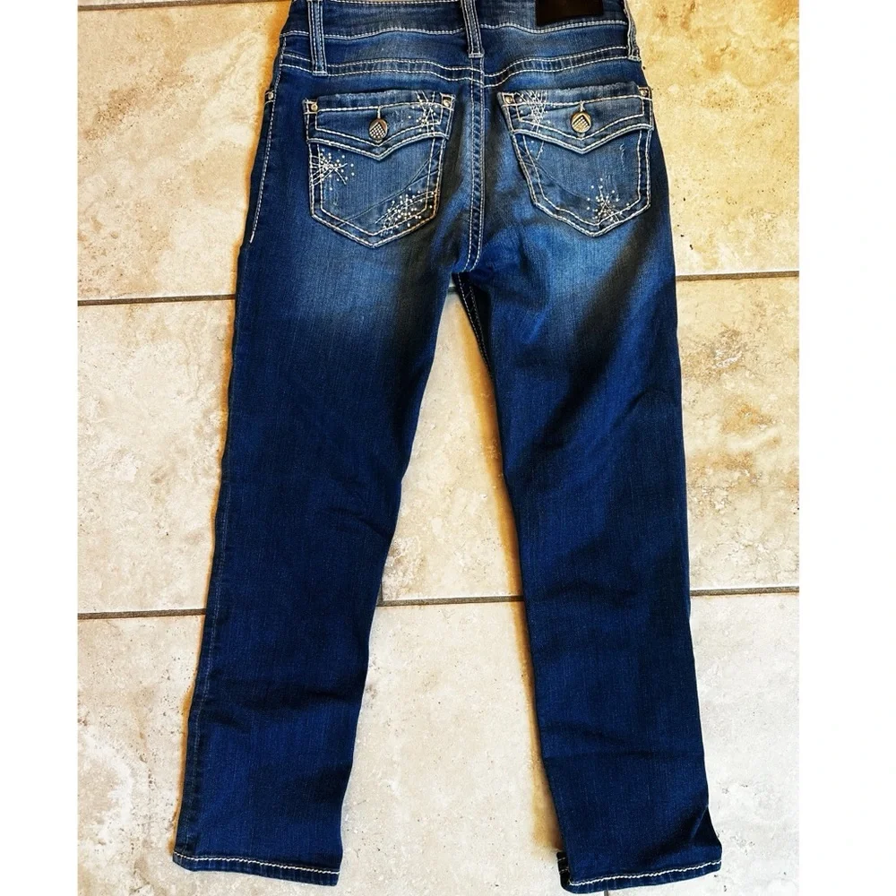 Buckle Capris Stretch Jean - Picture 2 of 5